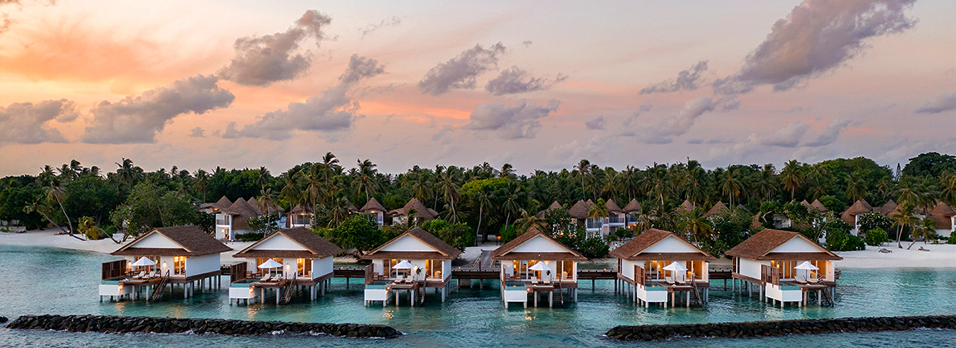 4 Days Bandos Maldives Honeymoon Package | 3 Nights Romantic Escape