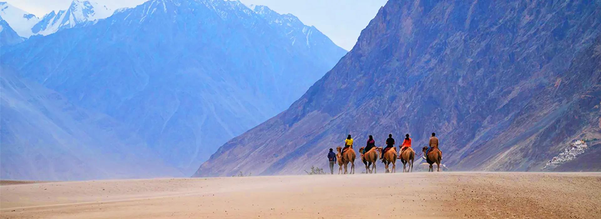 6 Days Premium Ladakh Family, Couple Suv Trip